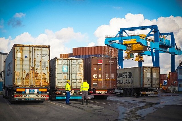 container-see-transport
